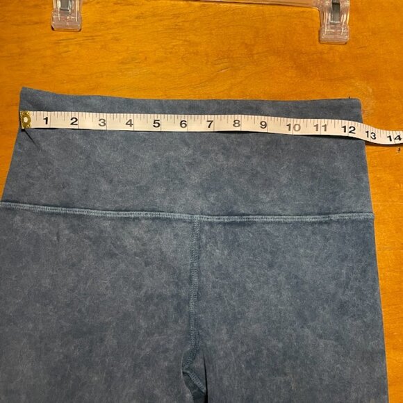 Athleta Blue Acid Washed Cropped Leggings - Picture 4 of 7